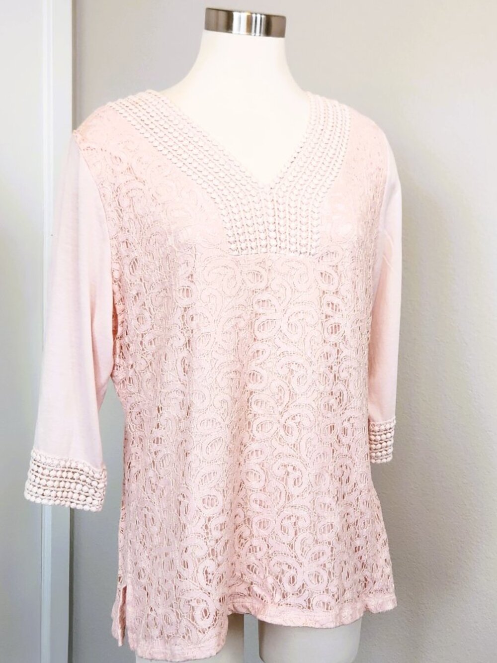 Roz & Ali3/4 Sleeve V-Neck Blouse Lave Overlay Women's Size 2X